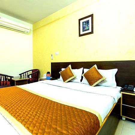 Hotel Ananta Inn Jaipur Exteriör bild