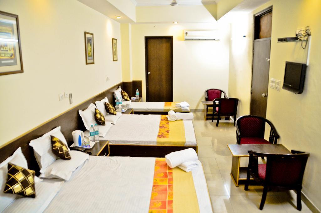 Hotel Ananta Inn Jaipur Exteriör bild